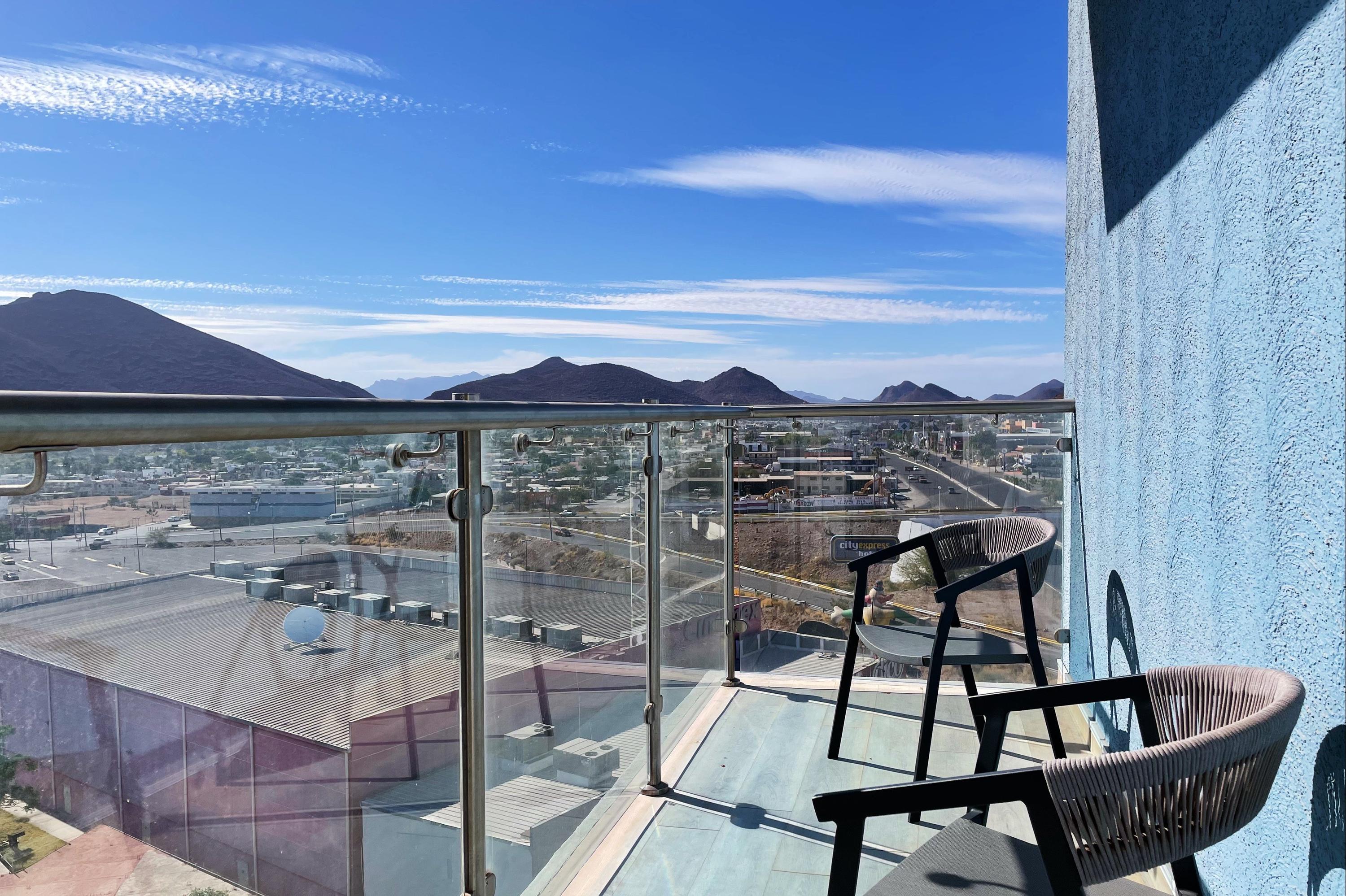 Ofertas, opiniones e imágenes de Holiday Inn Express Guaymas en Guaymas,  México desde $1,076 | momondo